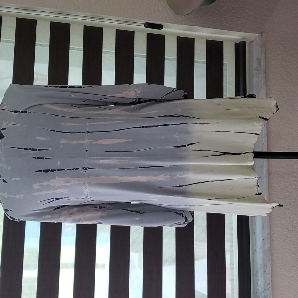 Tunic - Picture 2 of 9